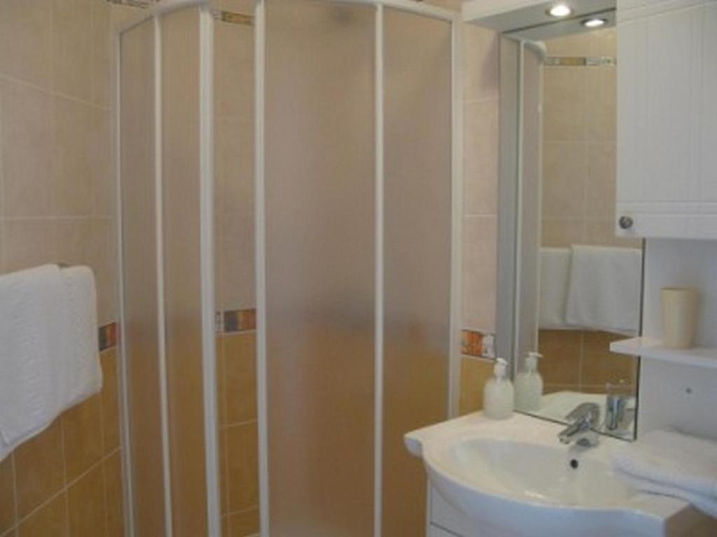 Apartments With A Parking Space Barbat, Rab - 16816 Barbat na Rabu 외부 사진
